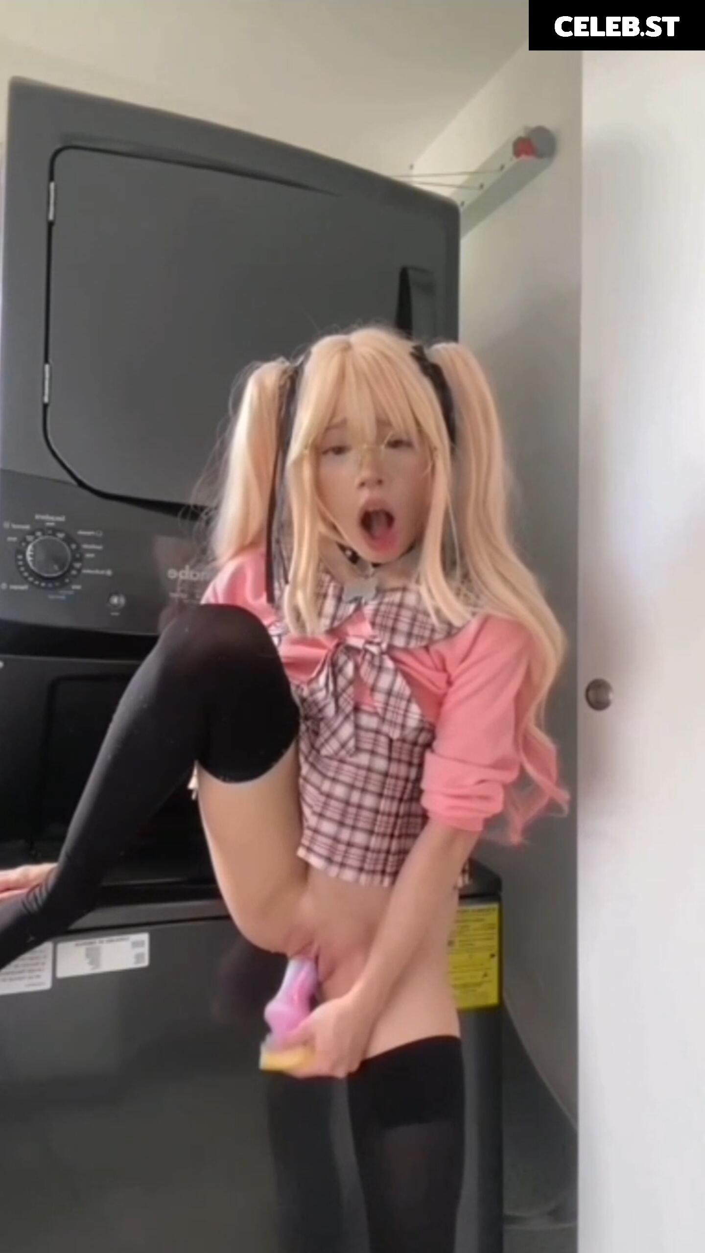 Dreamymoo Image 2706919