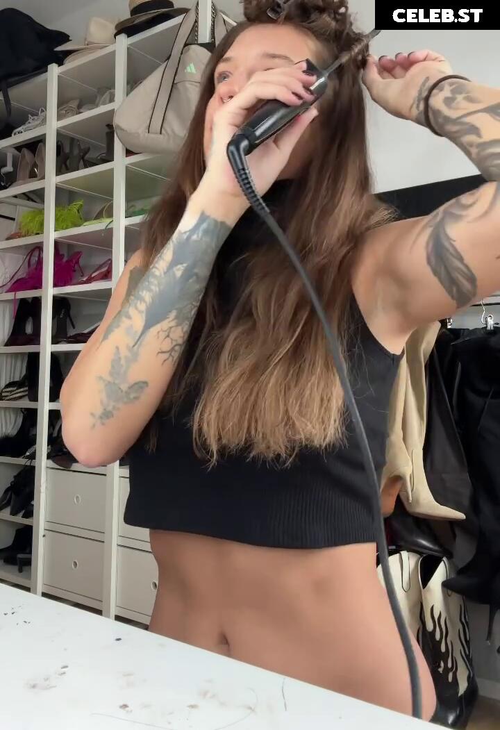 Liza Waschke Image 2704197