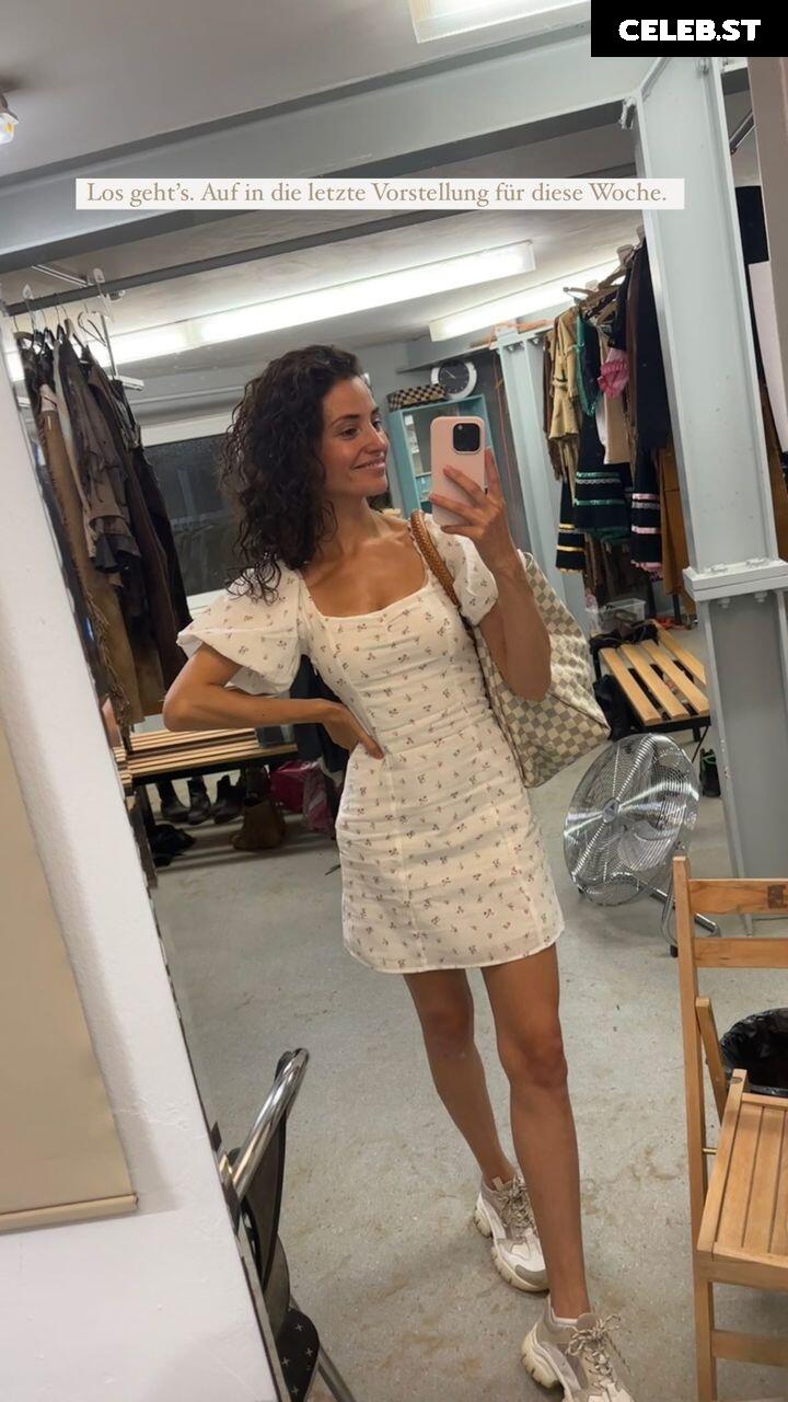 Nadine Menz Image 2702409