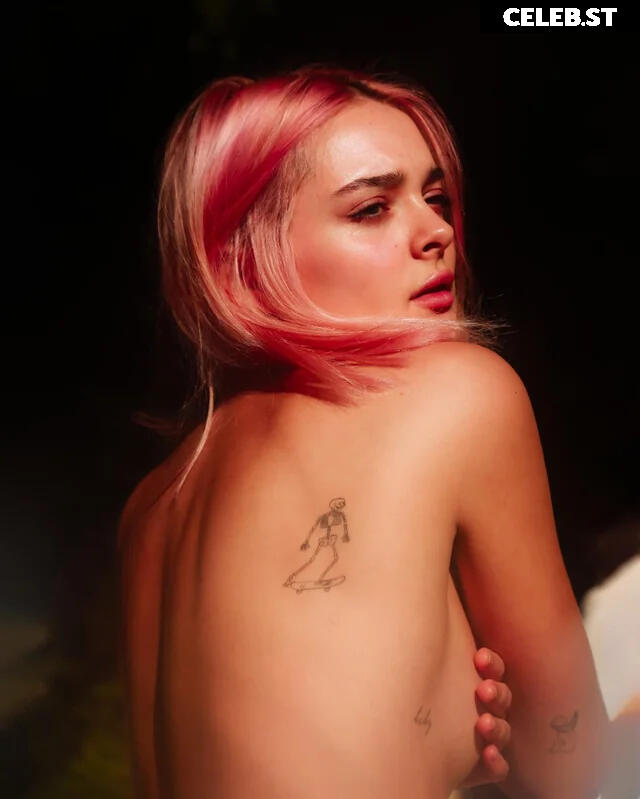 Charlotte Lawrence Image 2702016
