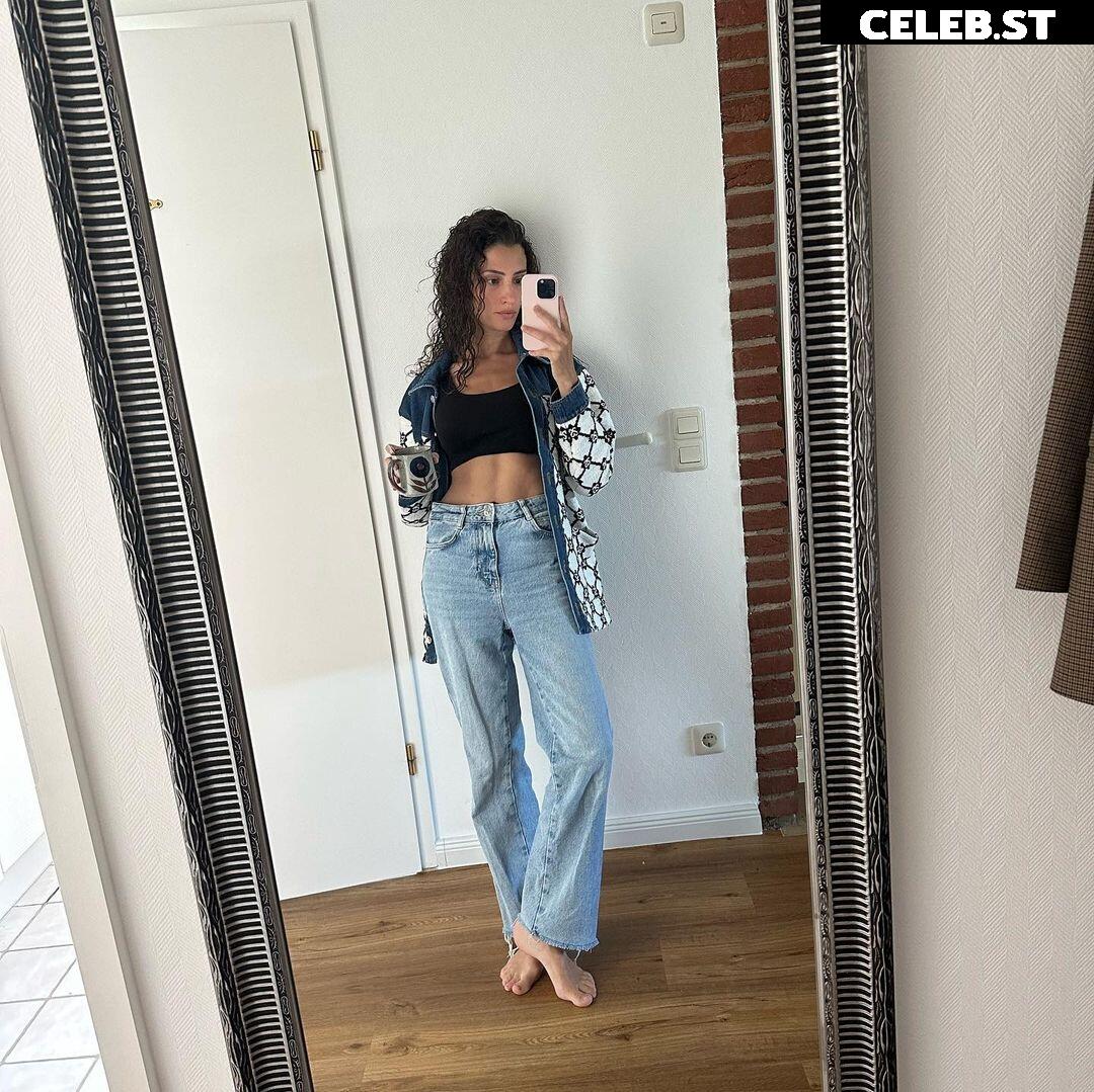 Nadine Menz Image 2702368