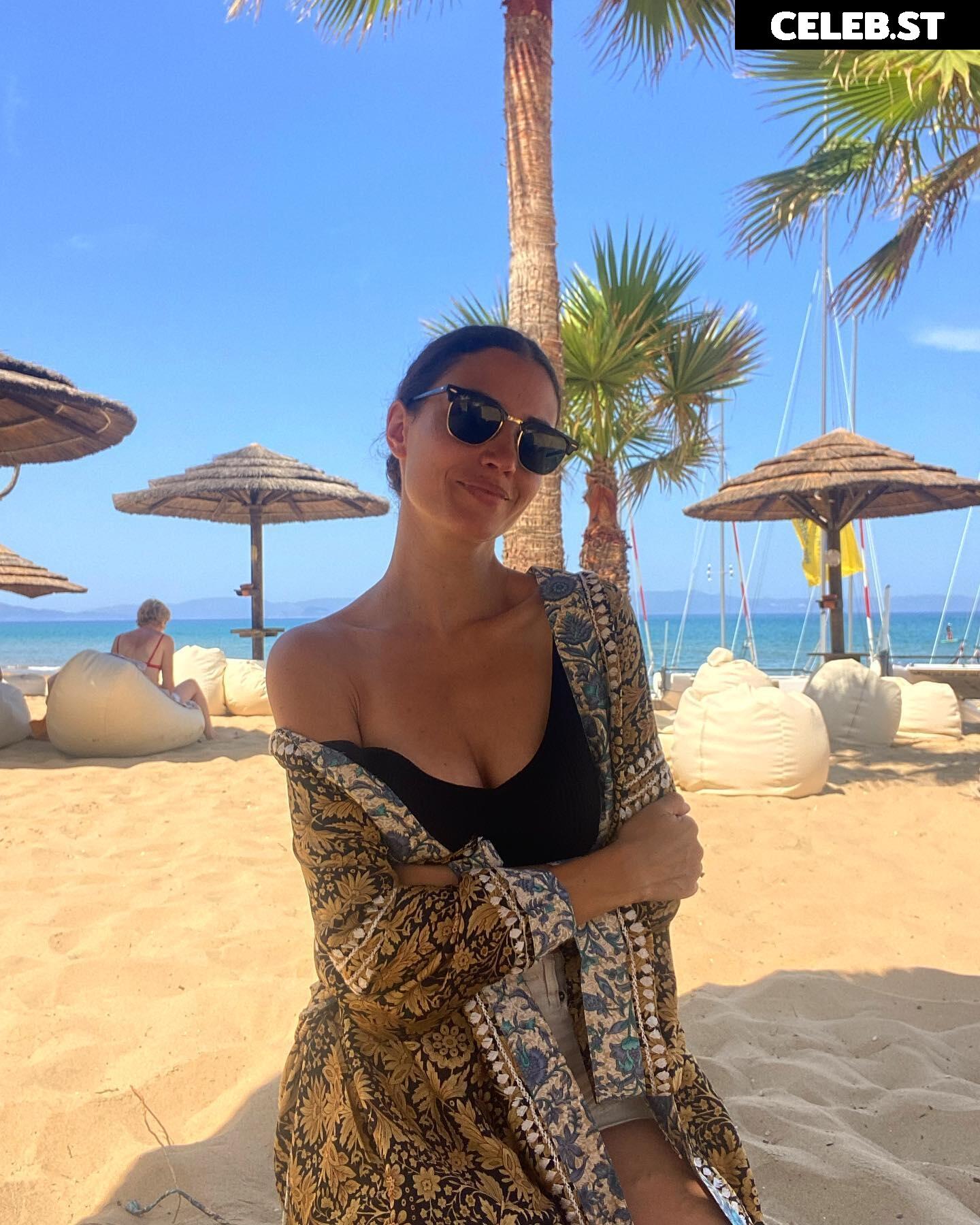 Nadine Menz Image 2702310