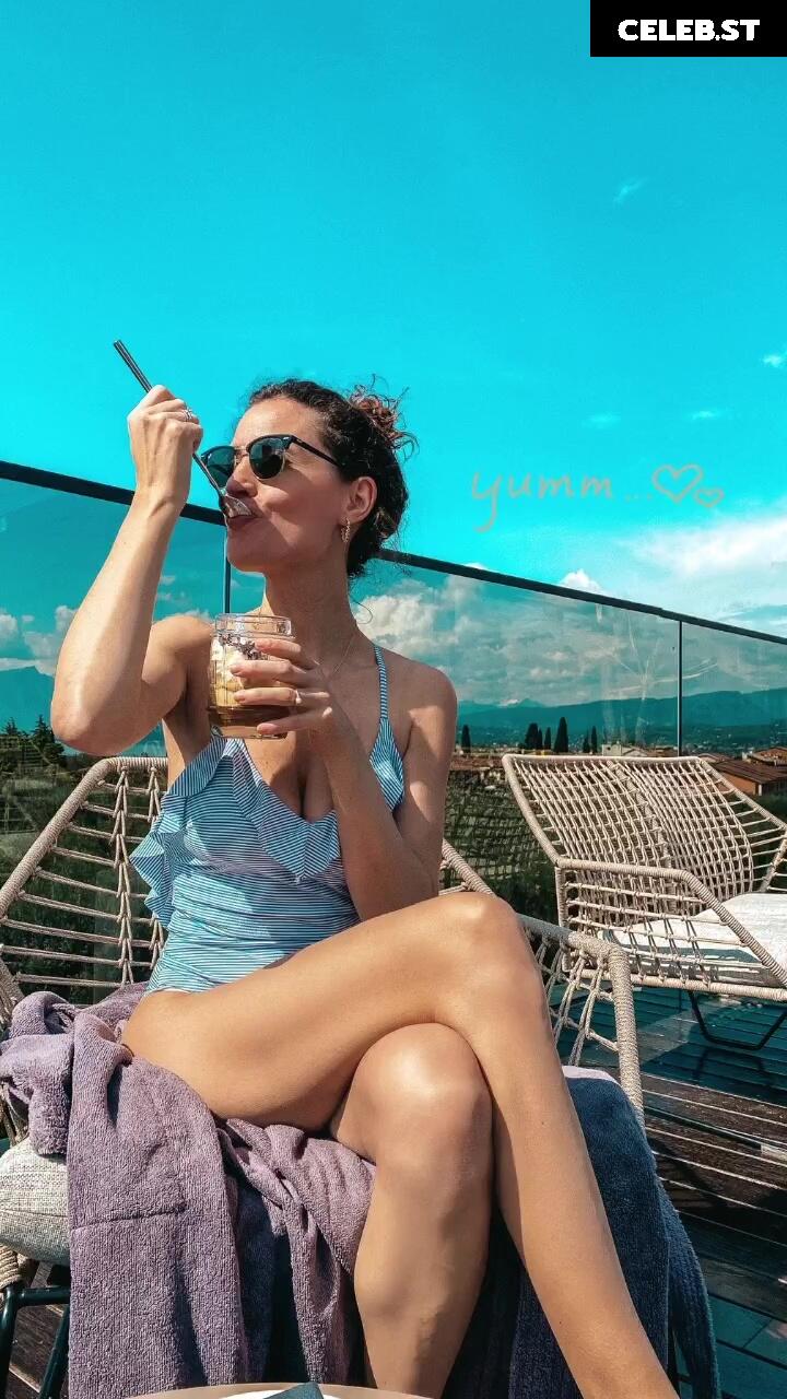 Nadine Menz Image 2702339