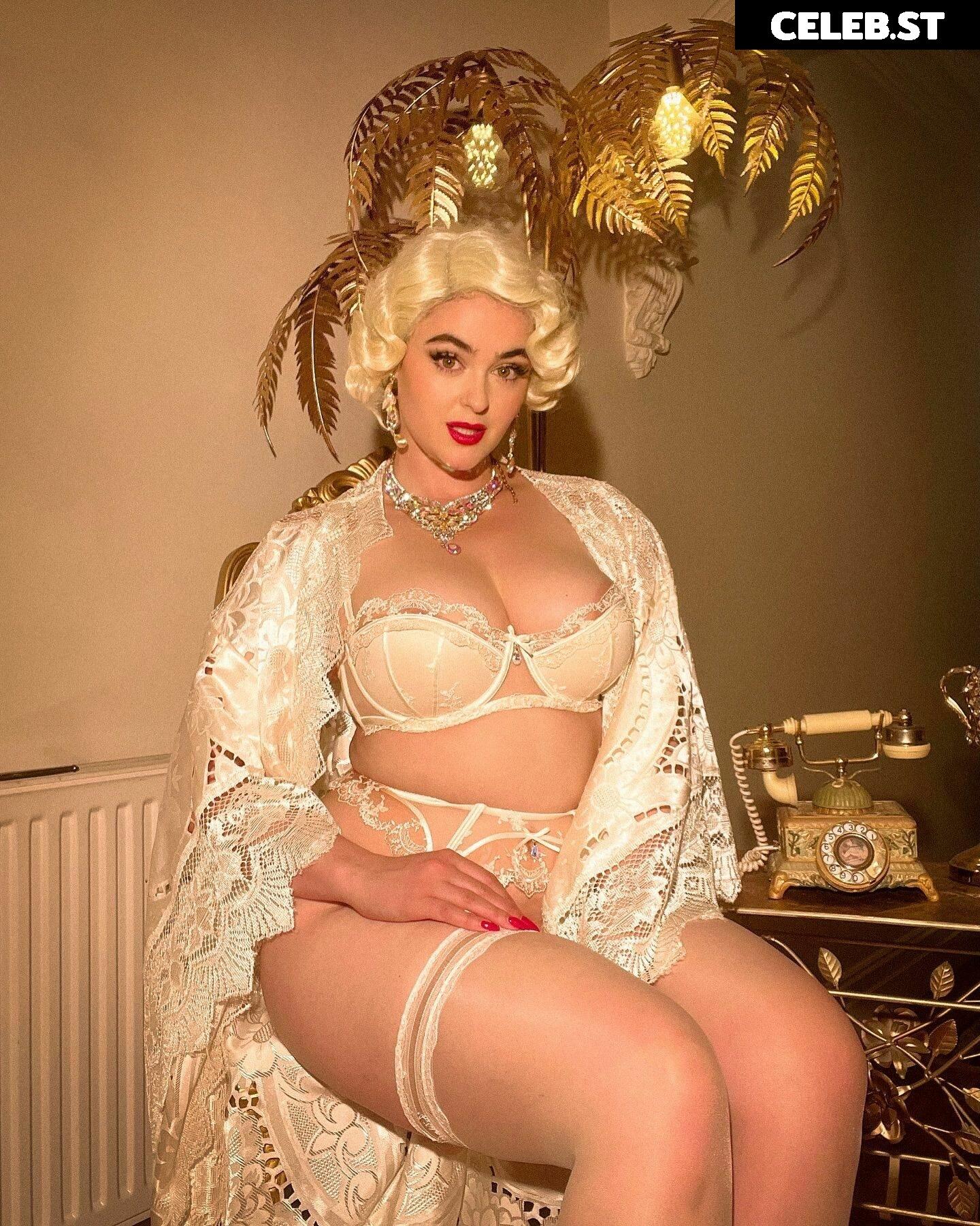 Stefania Ferrario Image 2700767