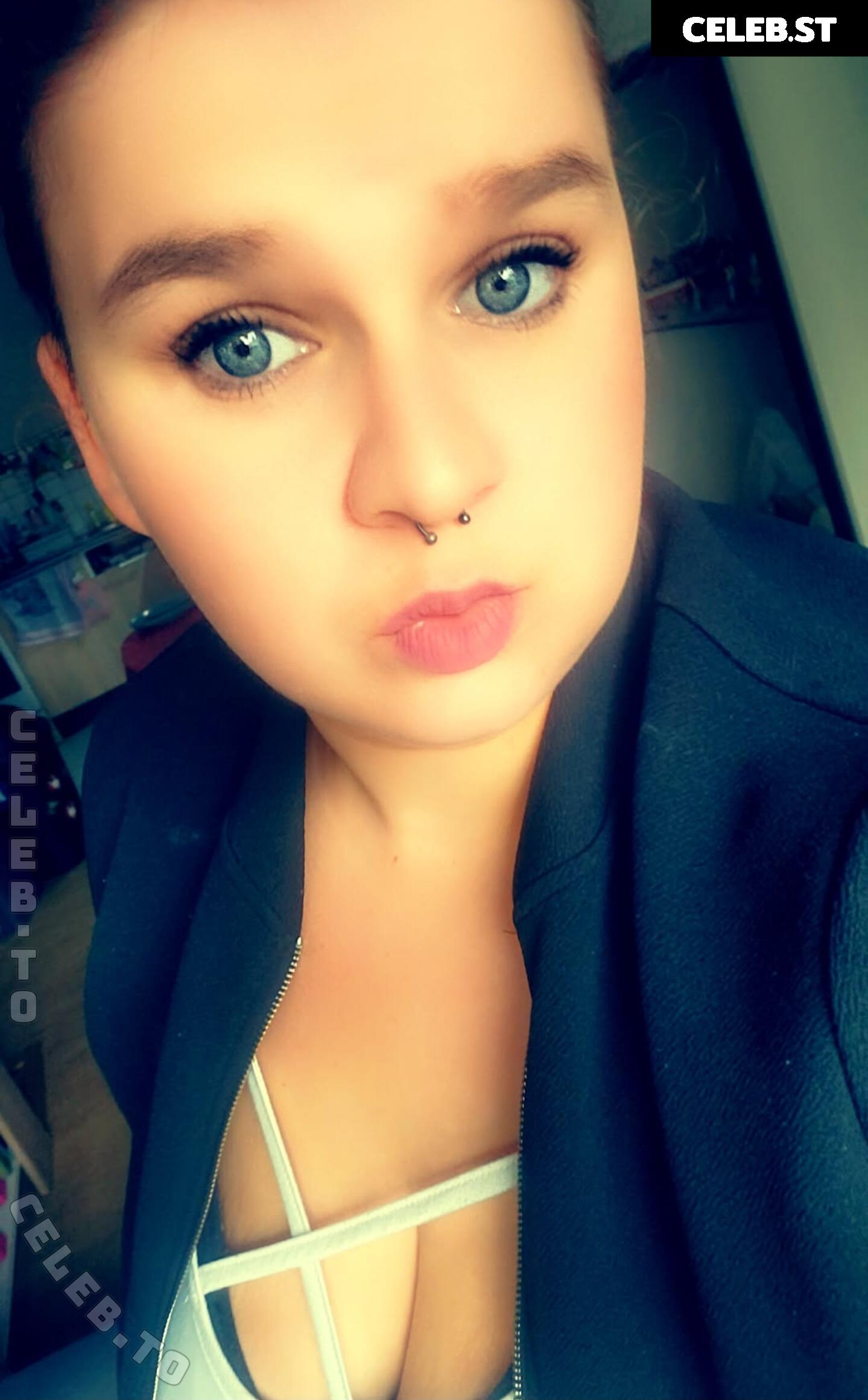 SophieSchmande Image 27098741