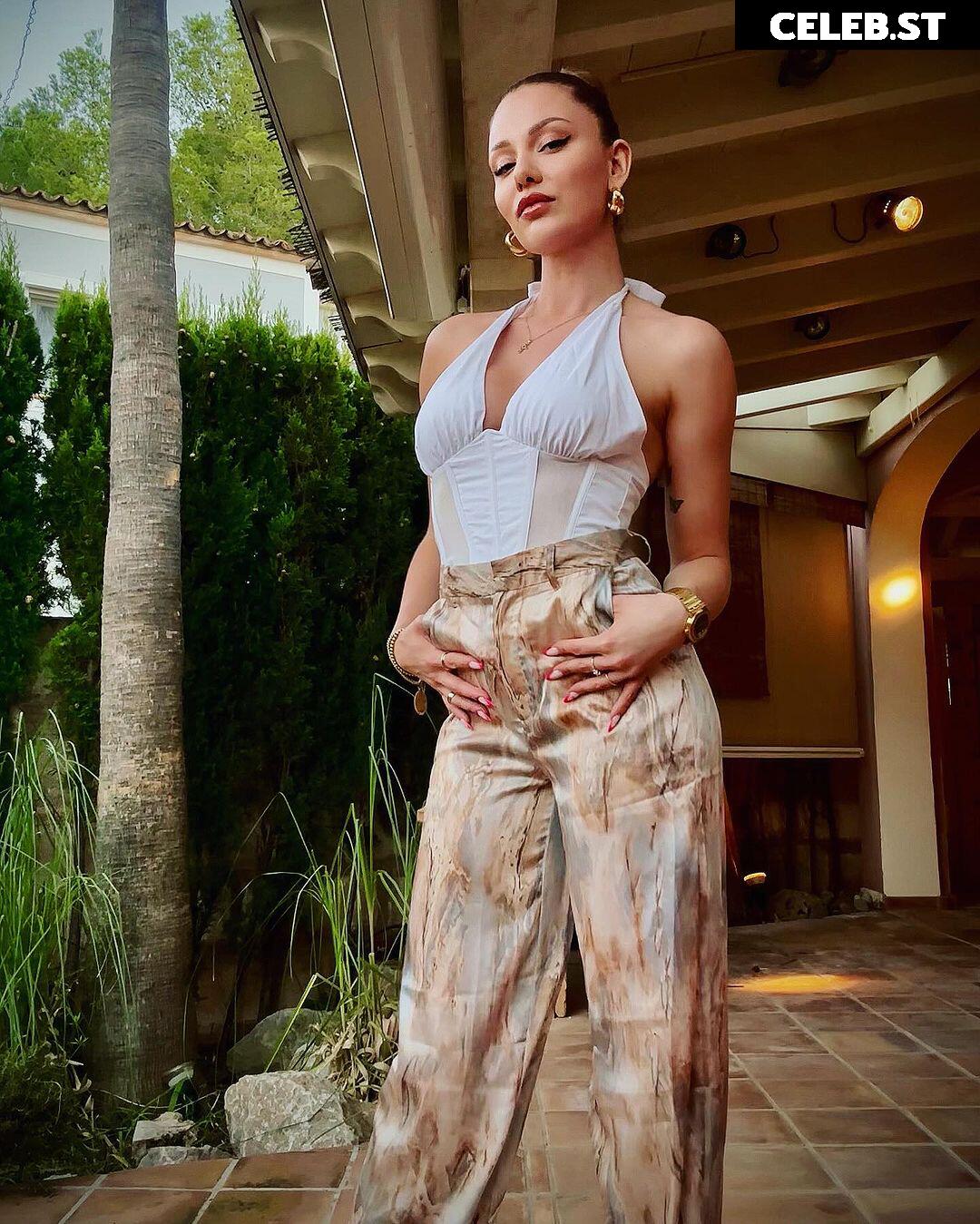 Joelina Drews Image 2095024