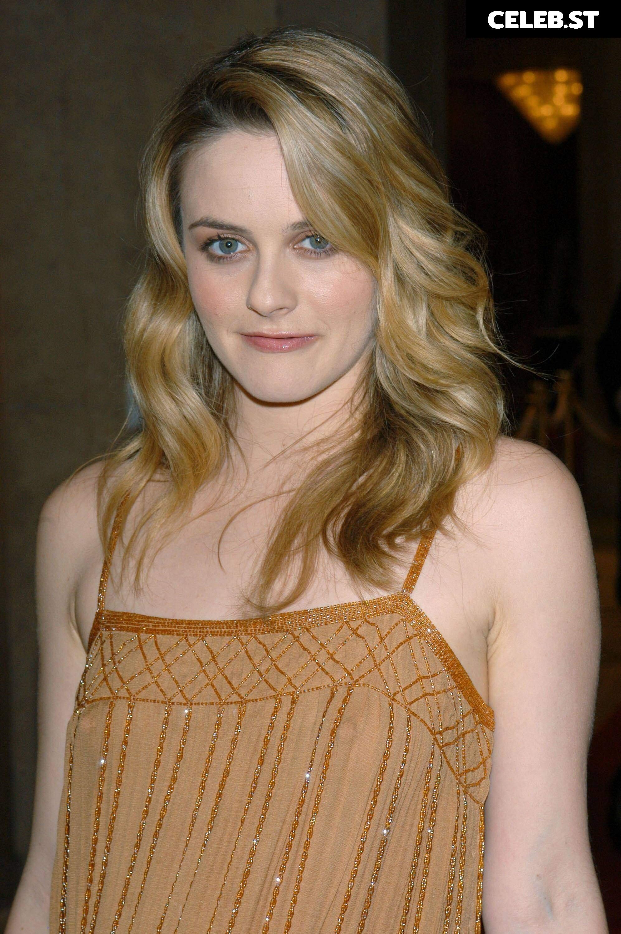 Alicia Silverstone Image 2095327