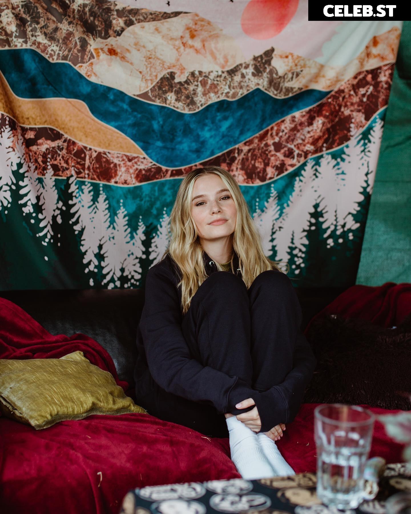 Esther Graf Image 2095278