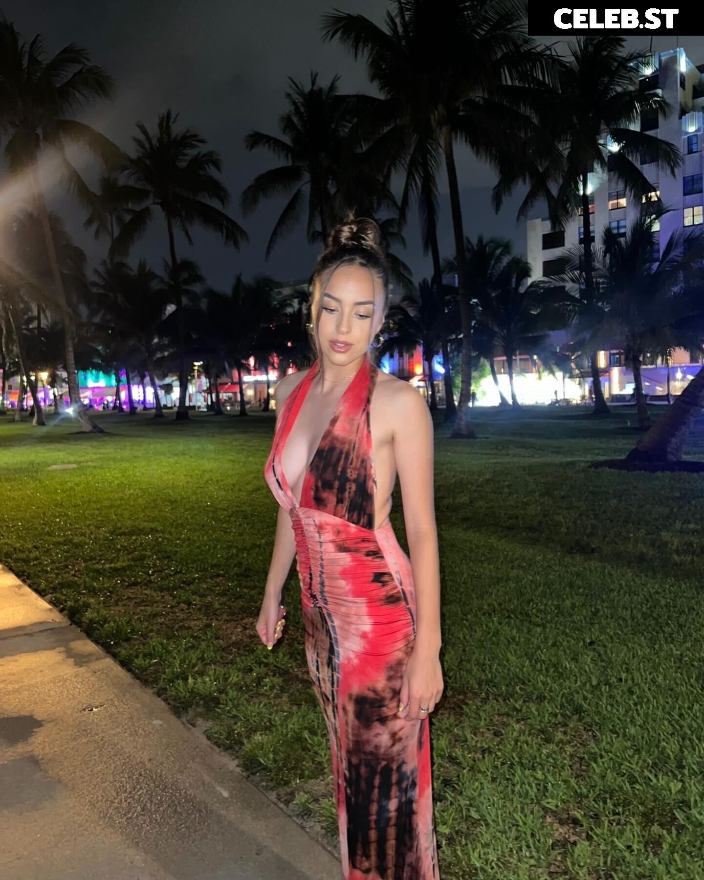 Julia Grosso Image 2096592