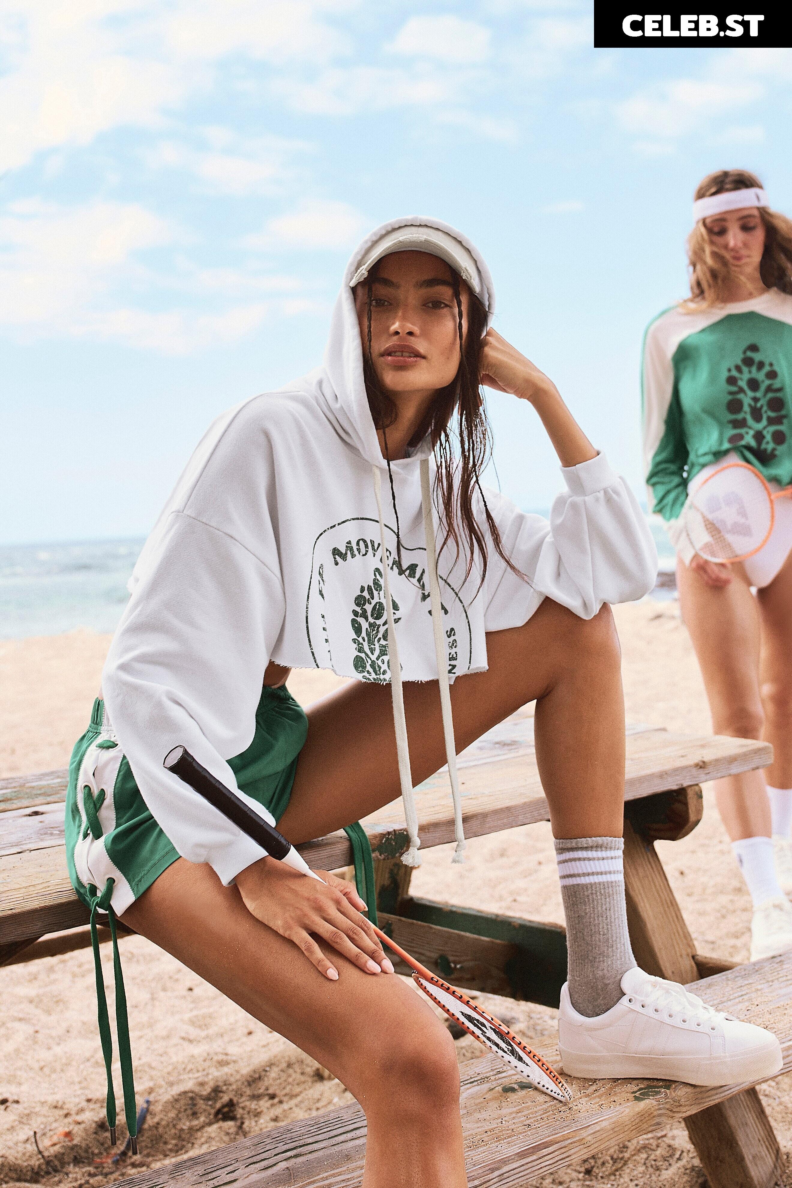 Kelly Gale Image 2096588