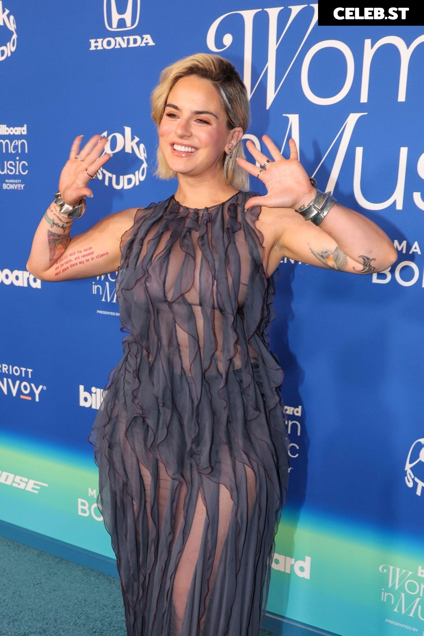 Joanna Levesque Image 2096256