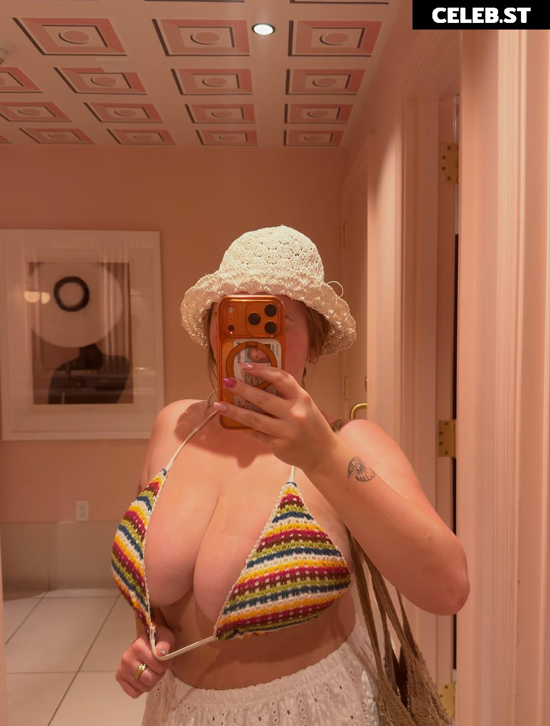 Alyssa Holmes / Alyssaholmes6969 Image 20969772