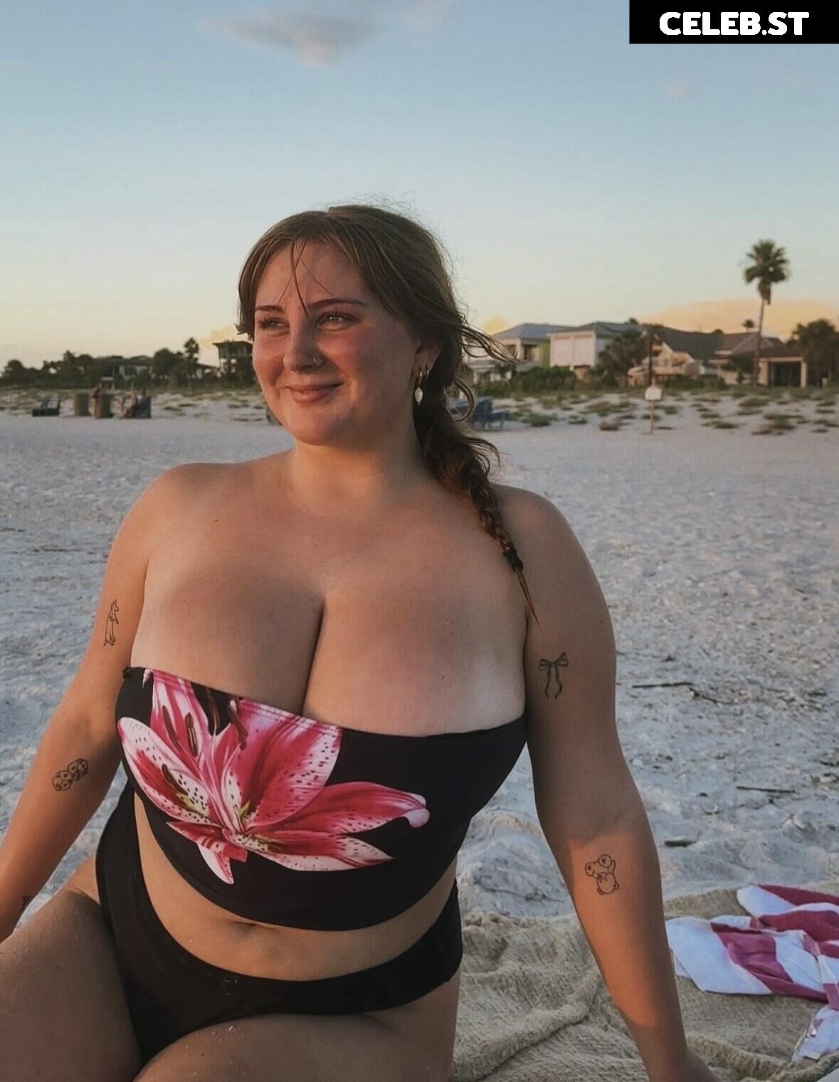 Alyssa Holmes / Alyssaholmes6969 Image 20969677