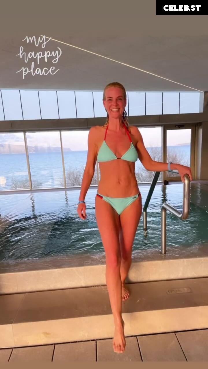 Chrissy Schulz Image 2097770