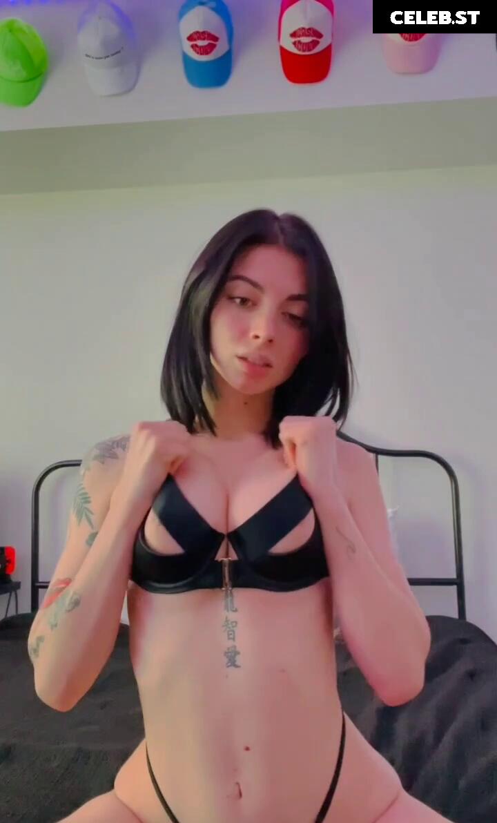 noemiexlili / noemie.lili / cinnannoe Image 20977622