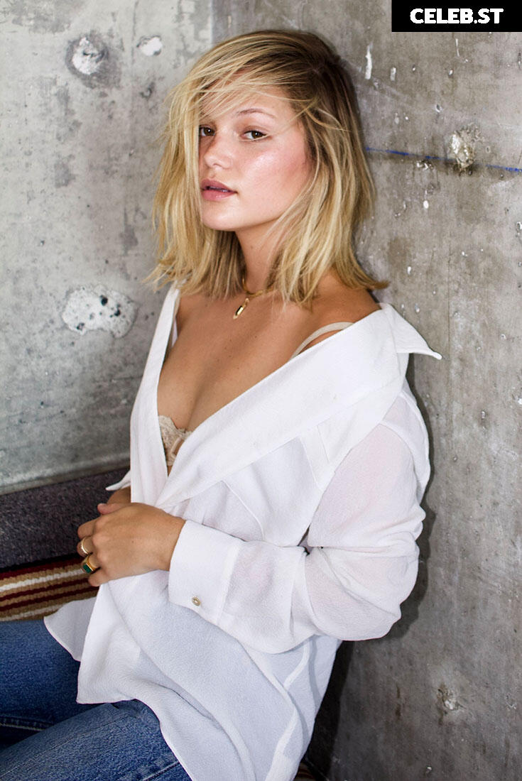 Olivia Holt Image 2097718