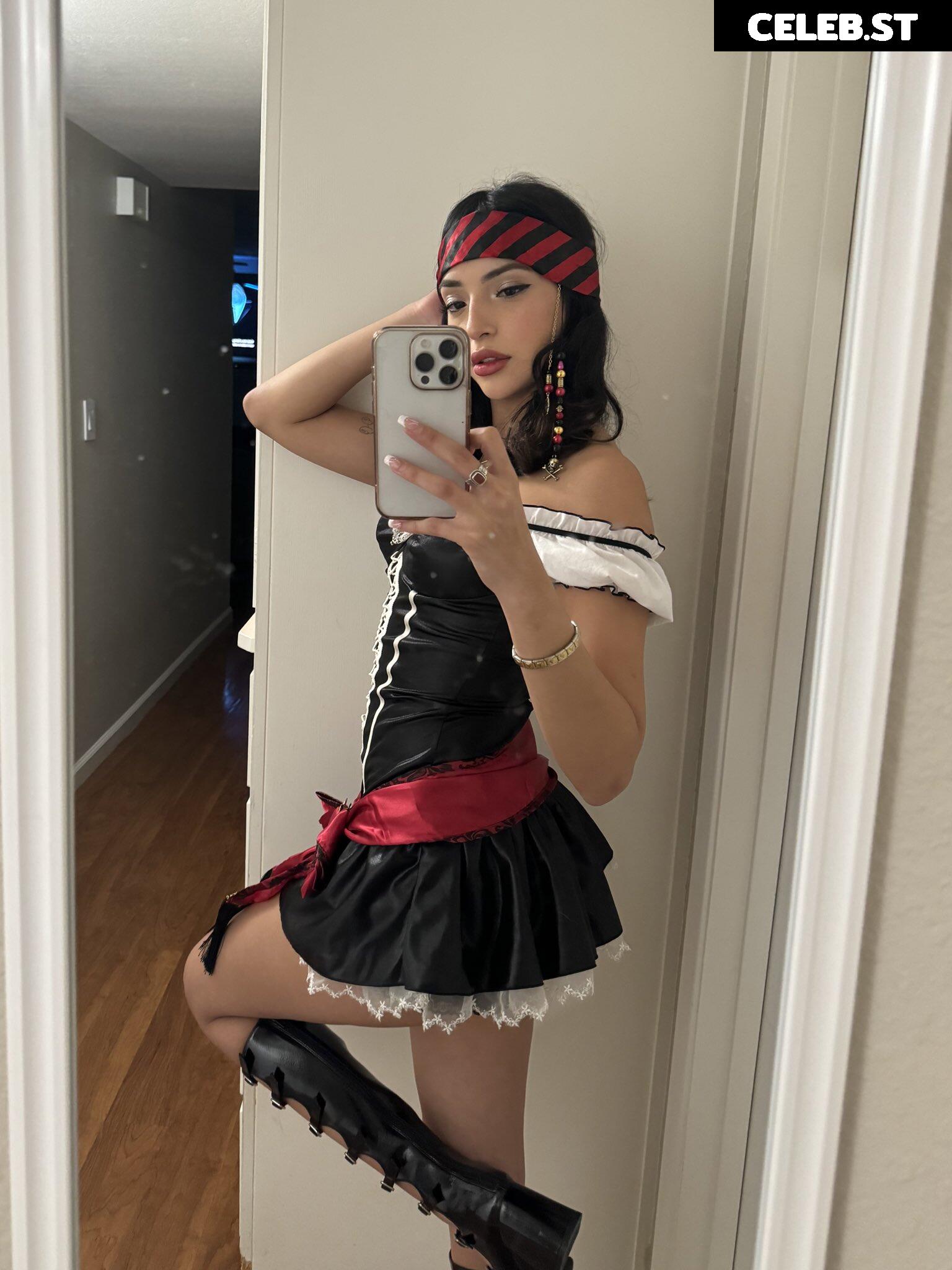 Erika \ erotiicaaa \ Fa1rybit3 Image 20973415