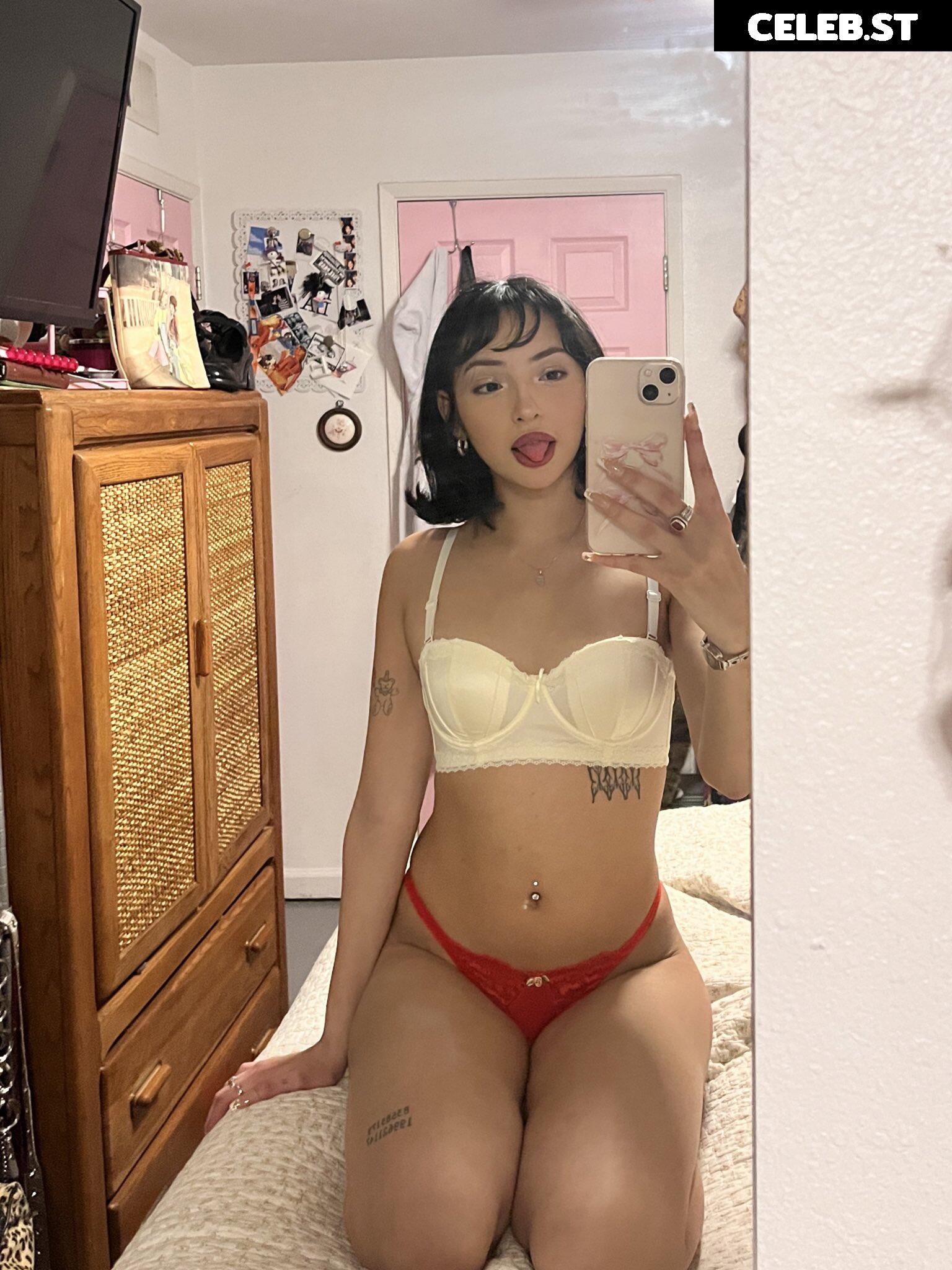 Erika \ erotiicaaa \ Fa1rybit3 Image 20973320