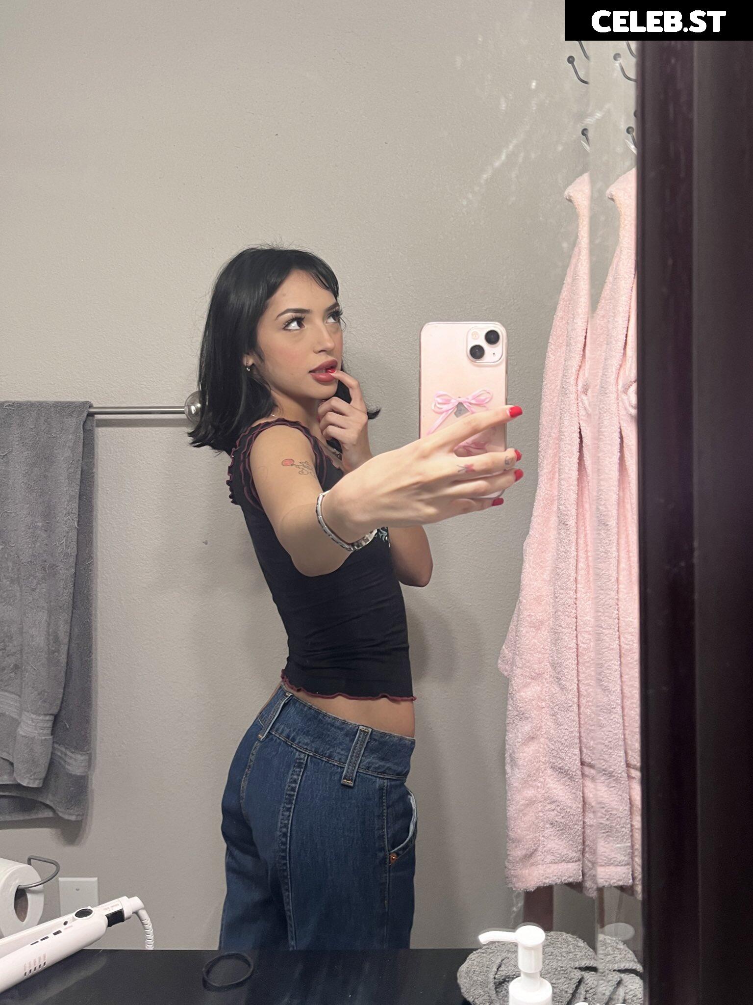 Erika \ erotiicaaa \ Fa1rybit3 Image 20973356