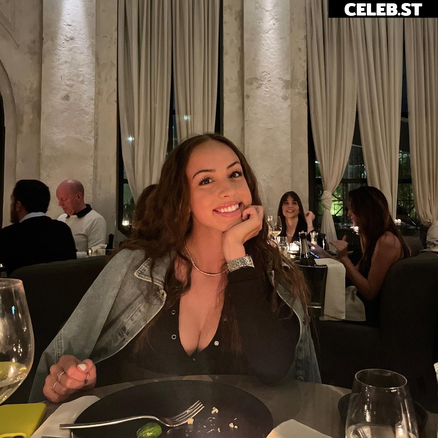 Julia Grosso Image 2094558