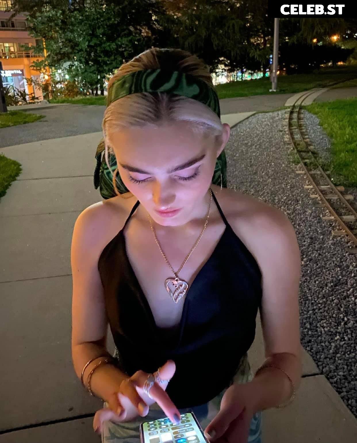 Meg Donnelly Image 2094786