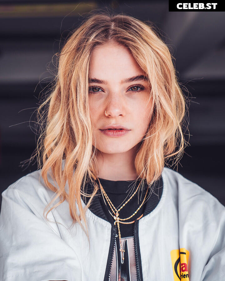 Esther Graf Image 2094631