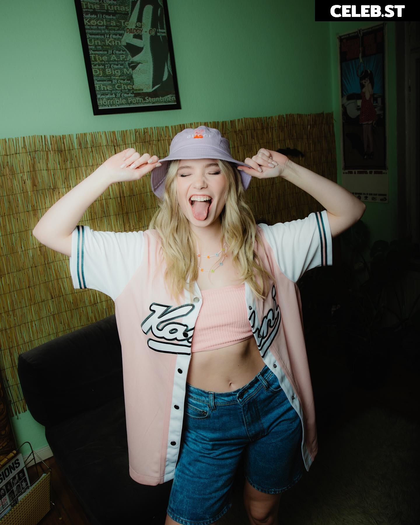 Esther Graf Image 2094155