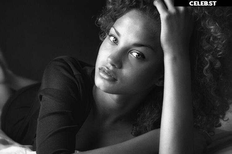 Rose Bertram Image 2091189