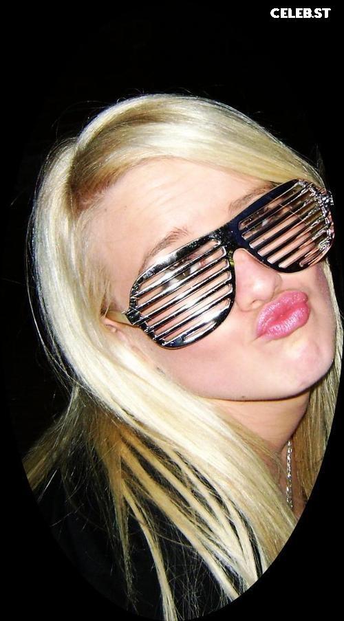 Lisa Bund Image 2092543