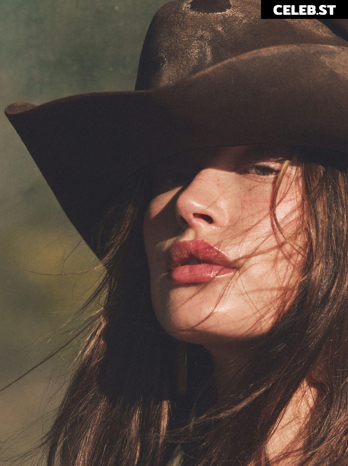 Hailey Bieber Image 2092521