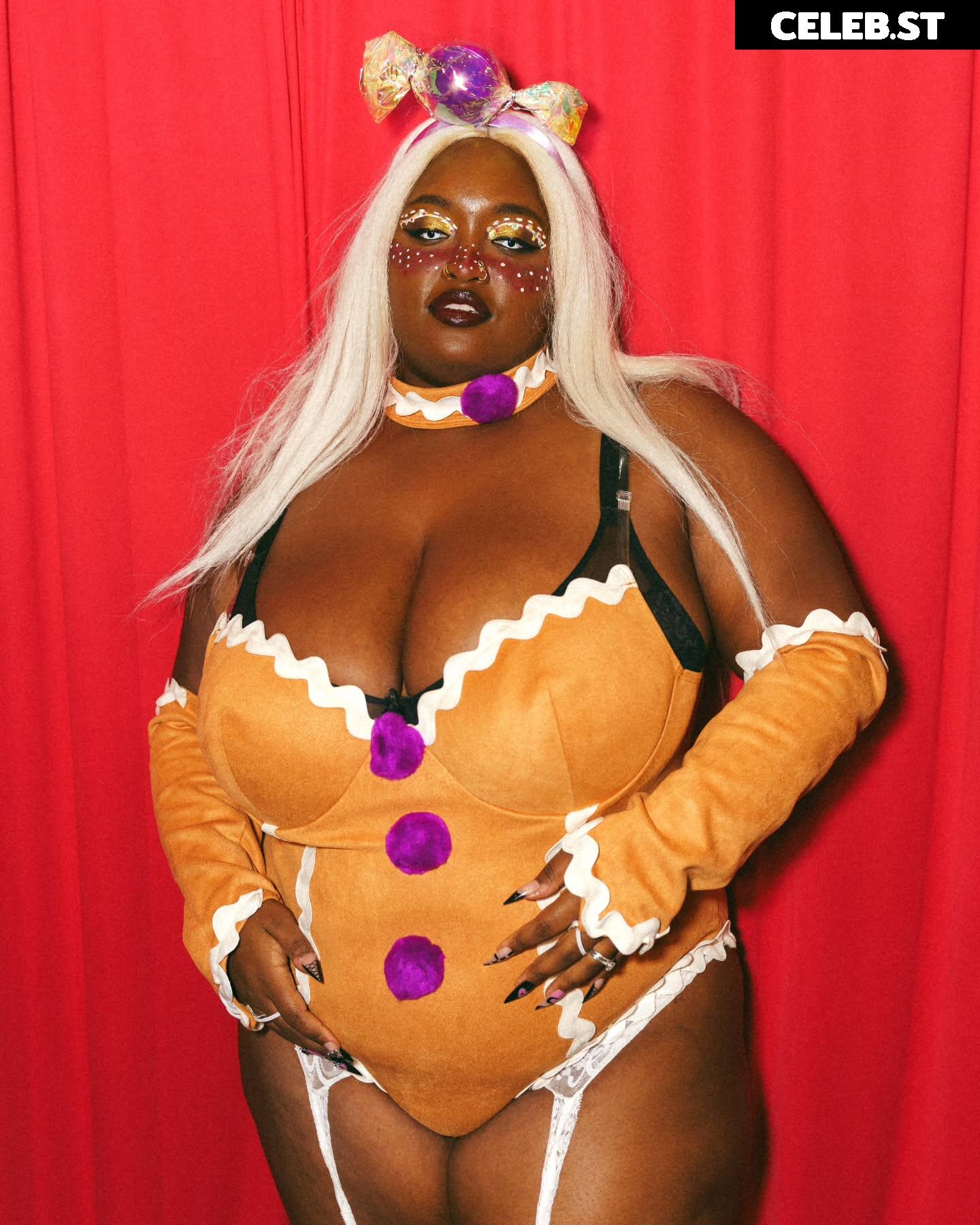 Animated_Aja/NaughtyByNelly/ThighlyInfluential Image 20924318