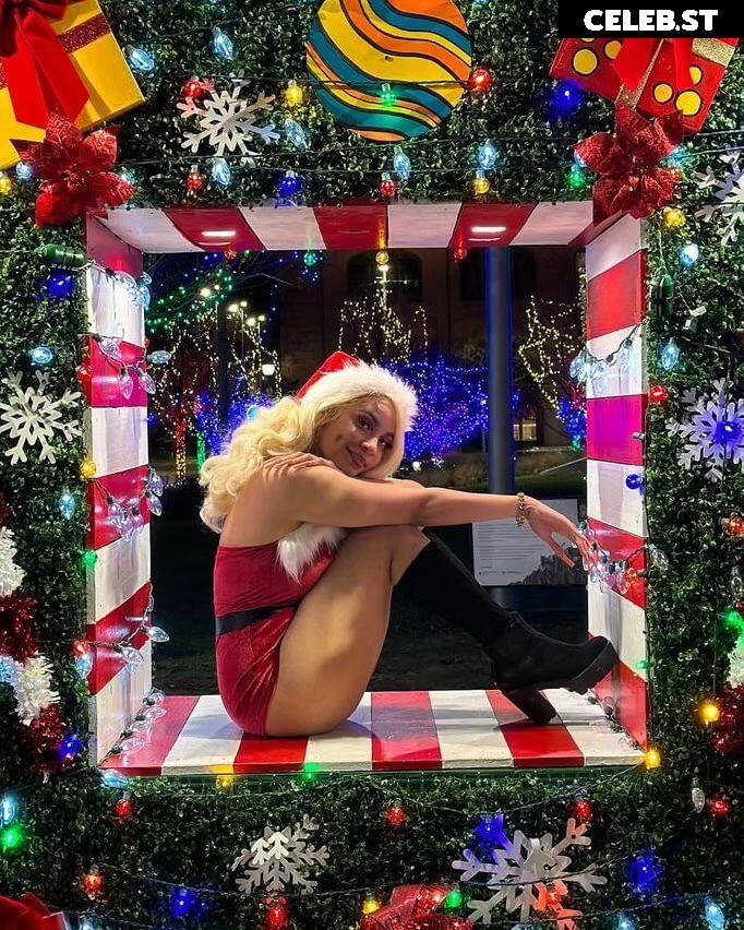 Animated_Aja/NaughtyByNelly/ThighlyInfluential Image 20924223