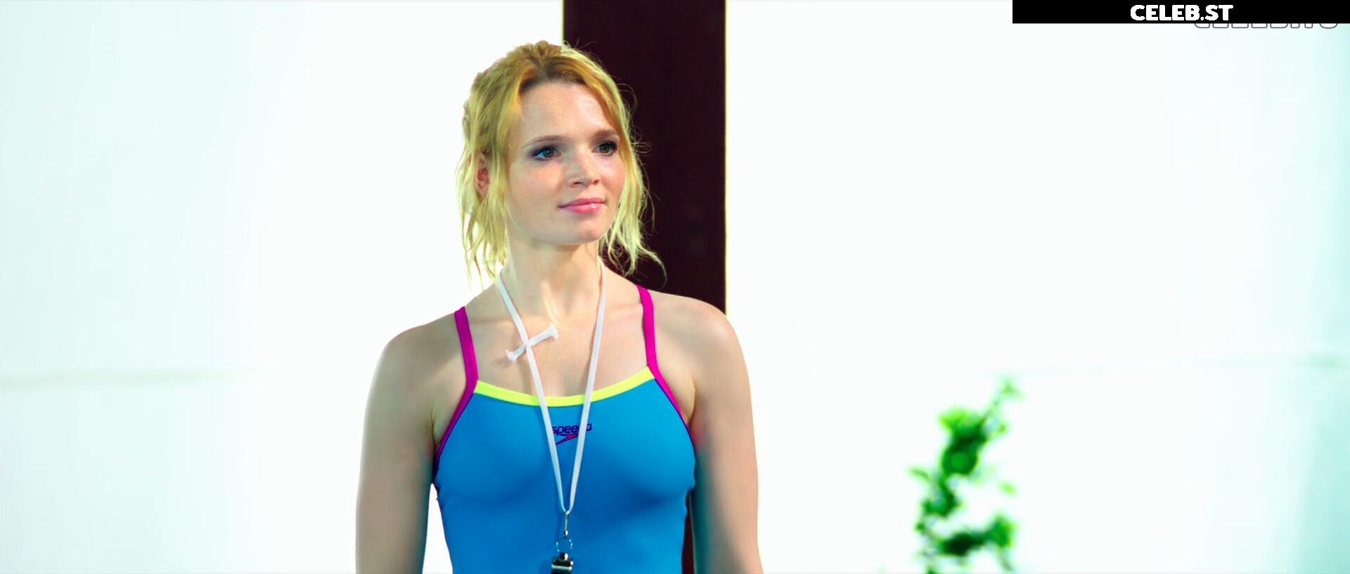 Karoline Herfurth Image 2092011