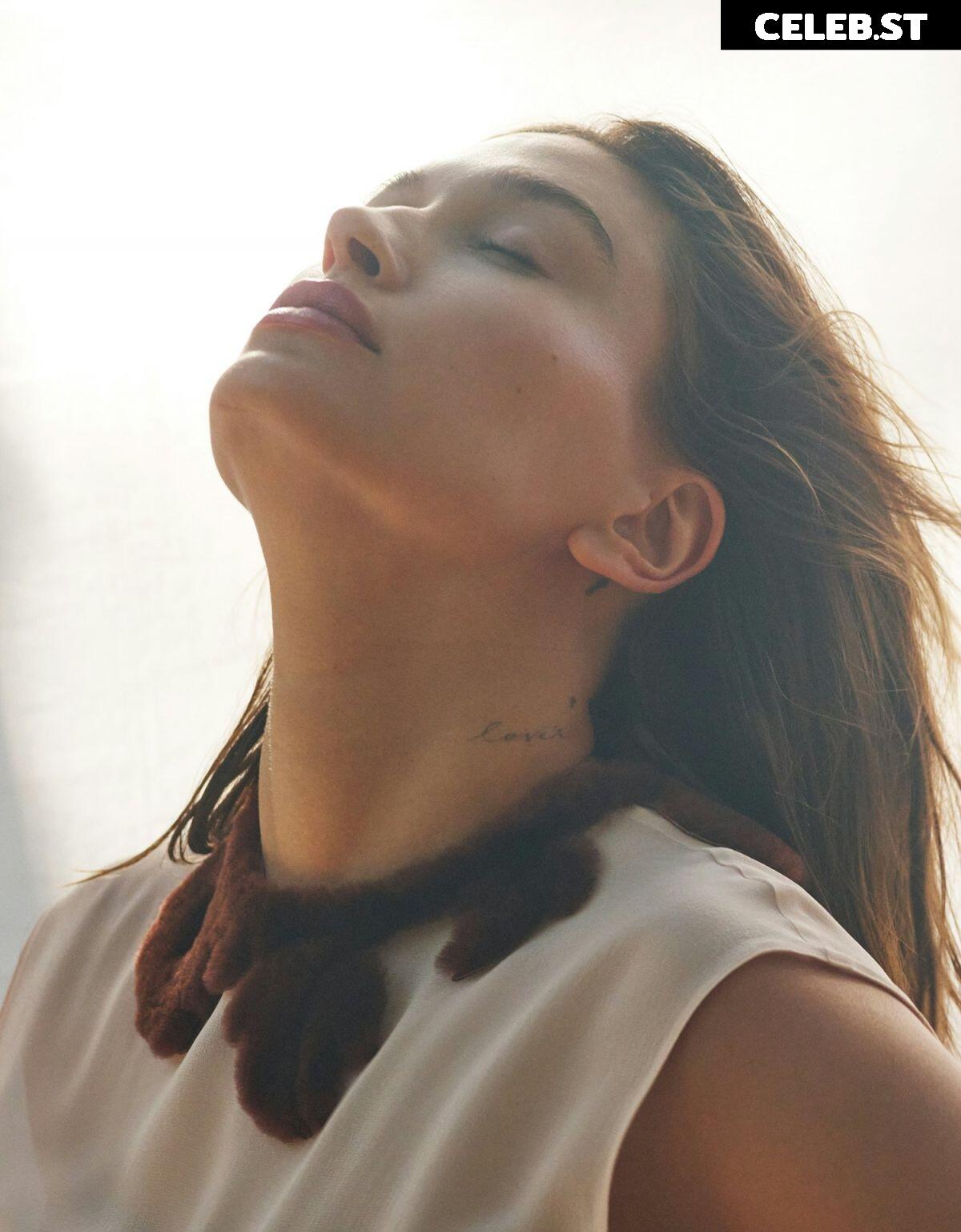 Hailey Bieber Image 2092395