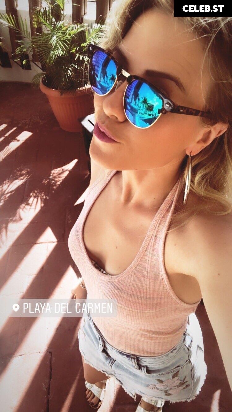 Lisa Bund Image 2092332