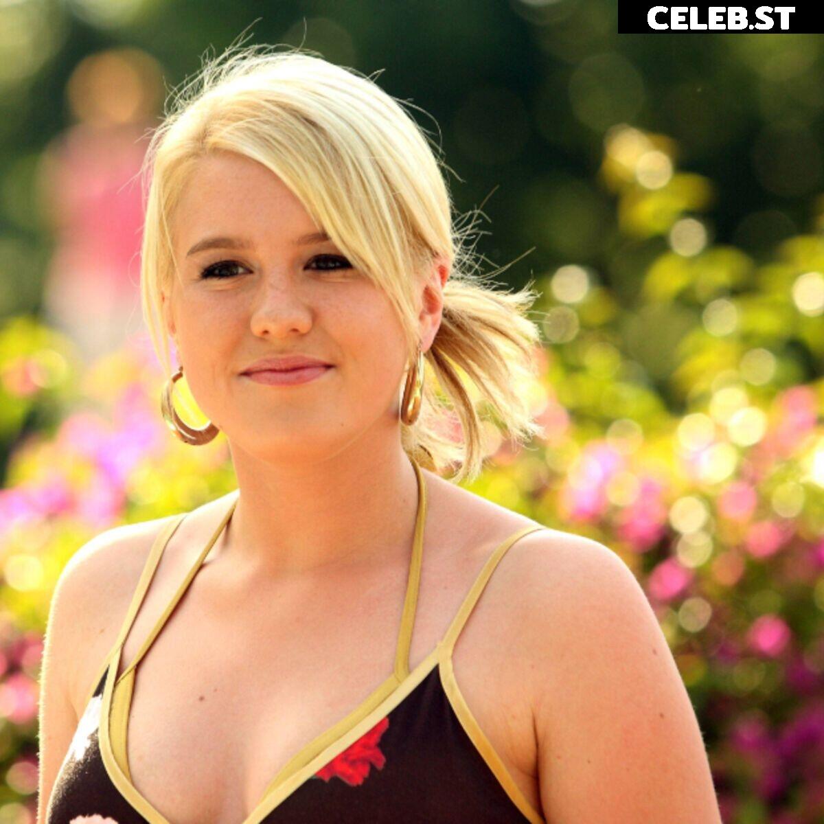 Lisa Bund Image 2093667