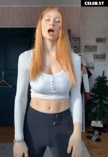 Alysha Huebner Image 2093612