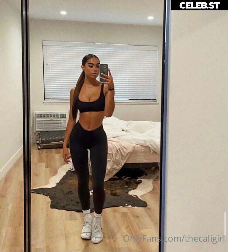 Undercover freak - thecaligirl Image 20933168