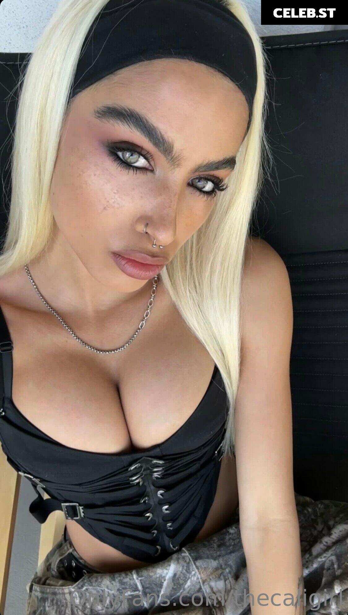 Undercover freak - thecaligirl Image 20933238