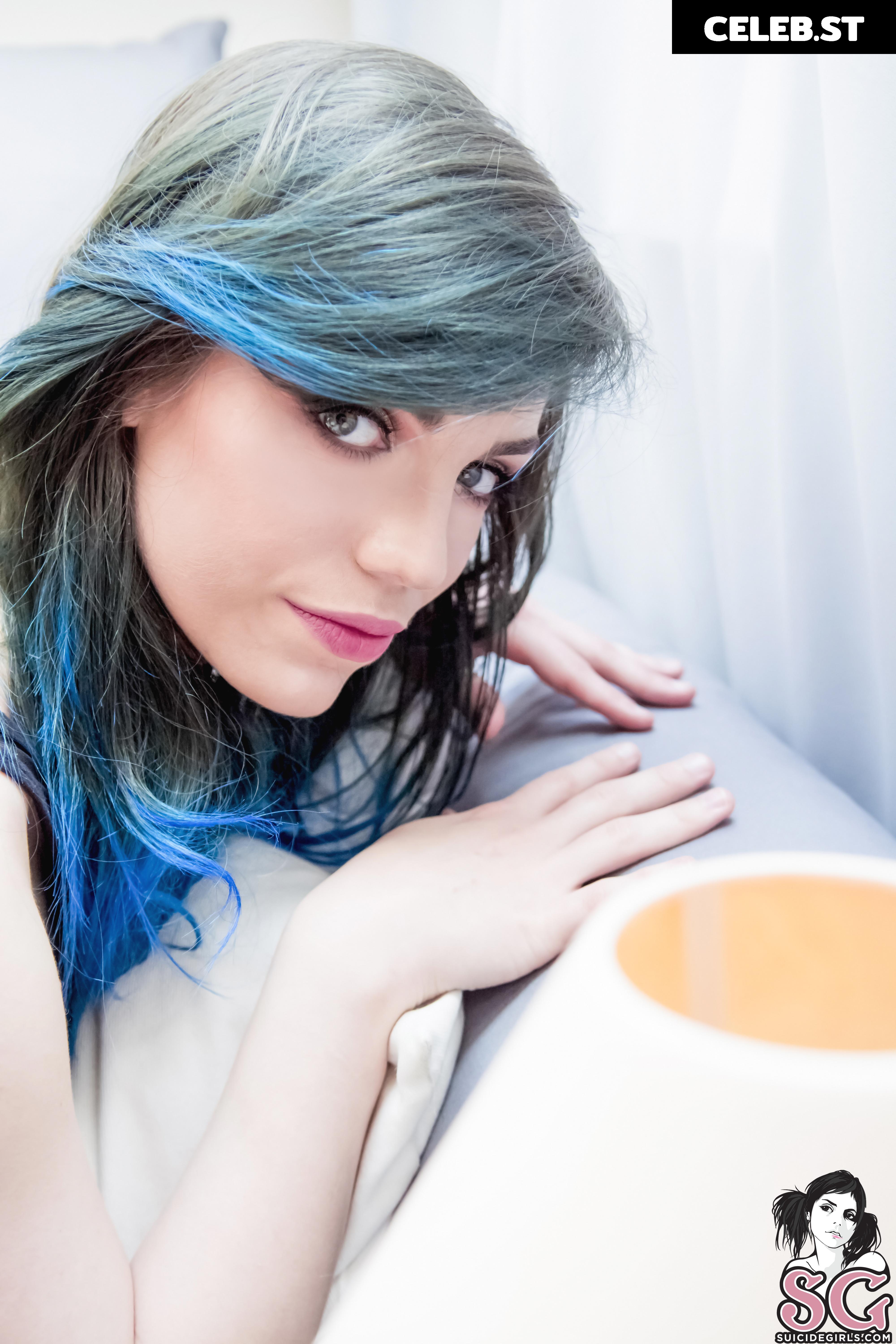 Lovia Suicide Image 20904309