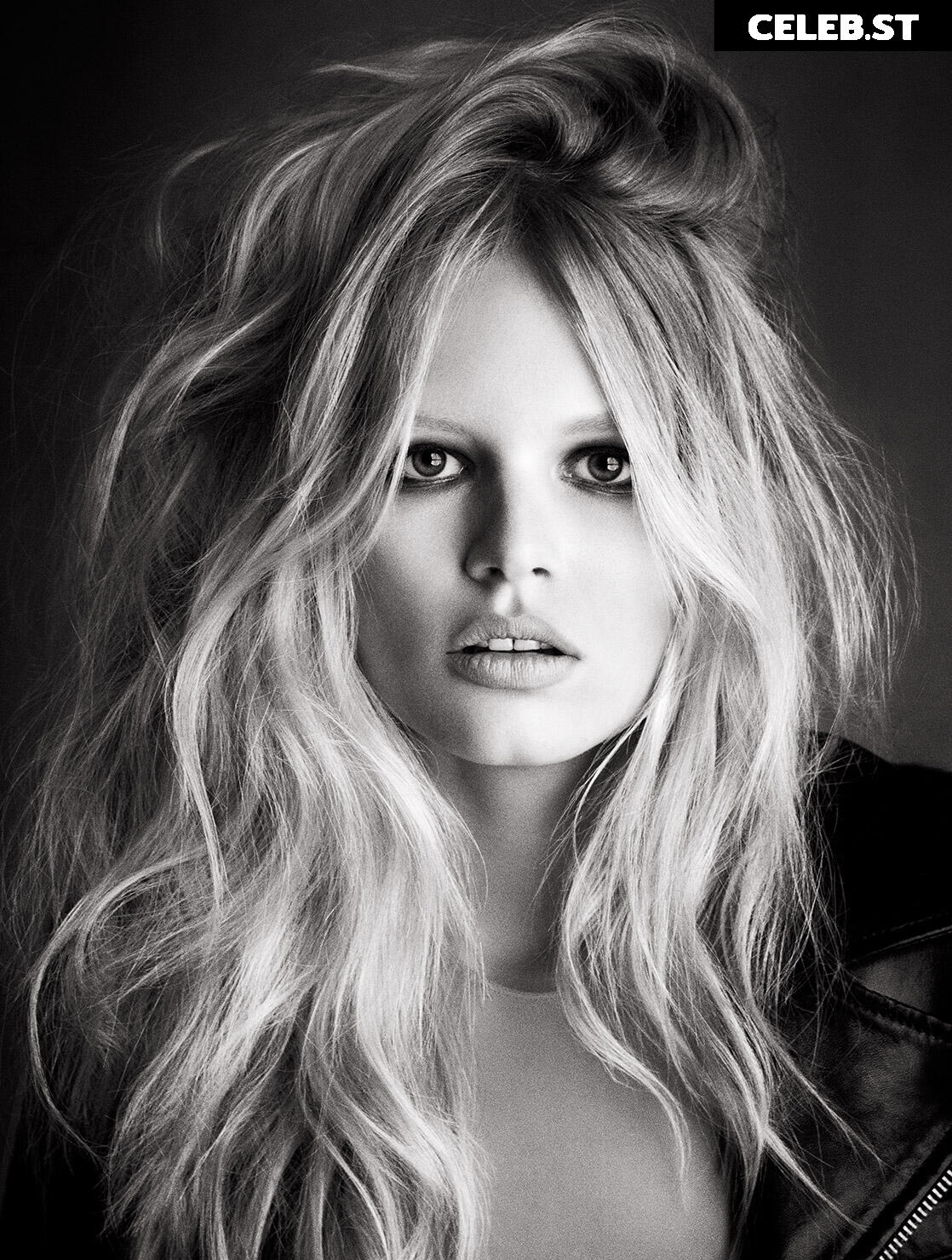 Anna Ewers Image 2090089