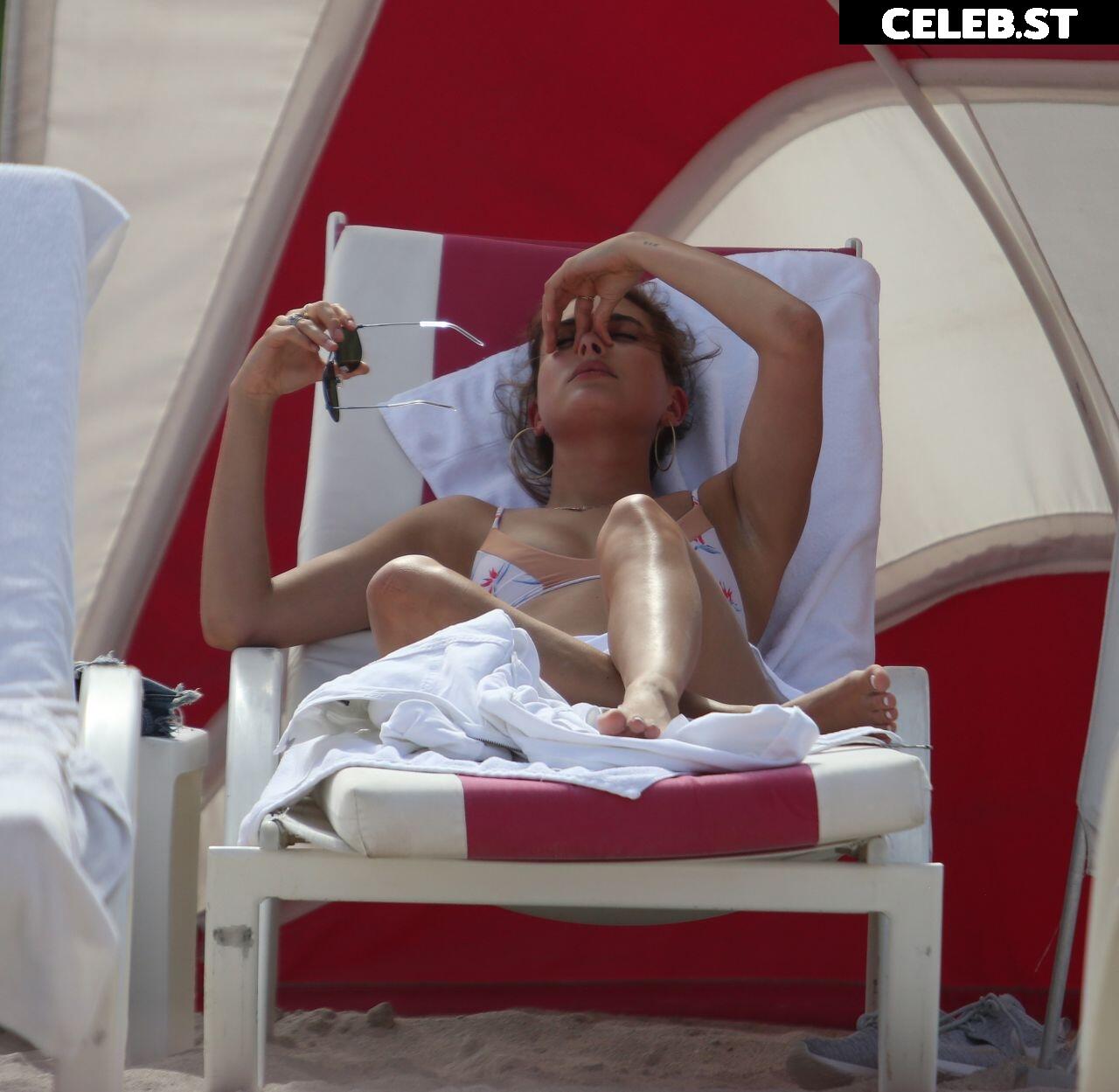 Hailey Bieber Image 2090045