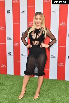 Angelina Pannek Image 2090397