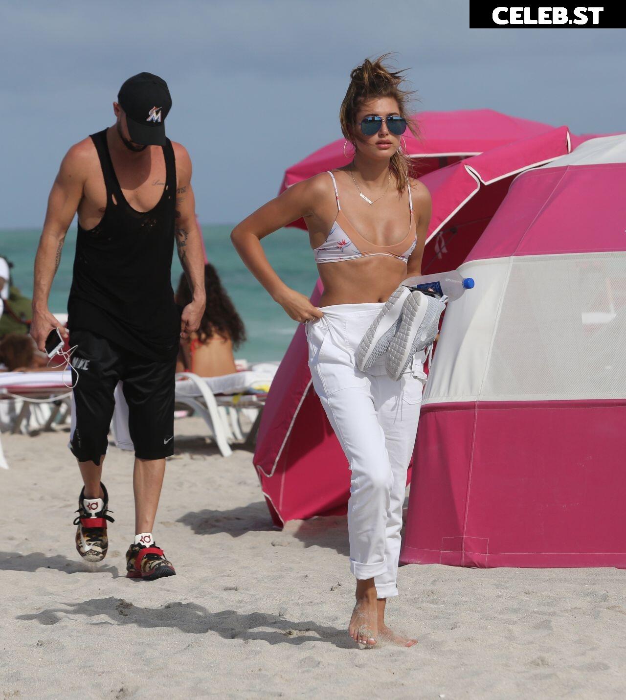 Hailey Bieber Image 2090207