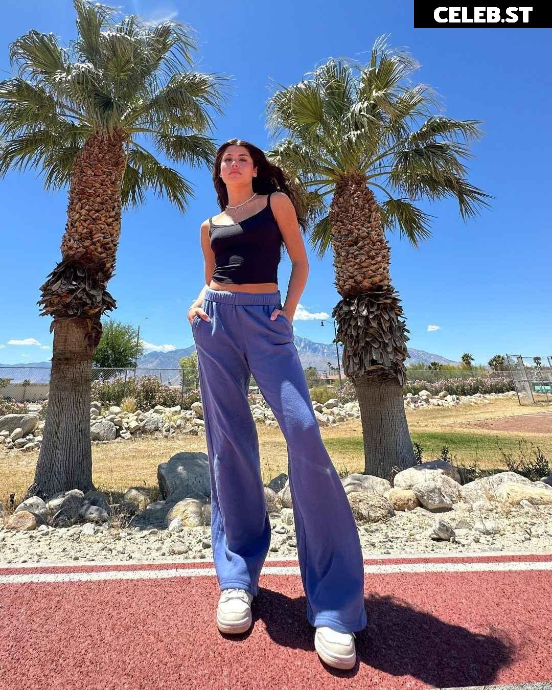 Dylan Conrique Image 2099766