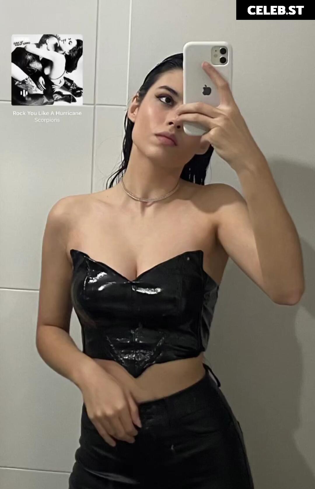 Larissa Liveir Image 2099275