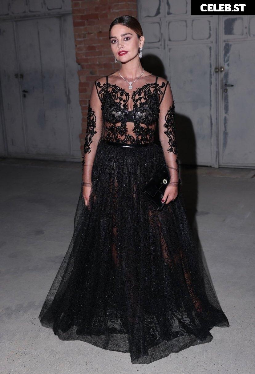 Jenna Coleman Image 2098066