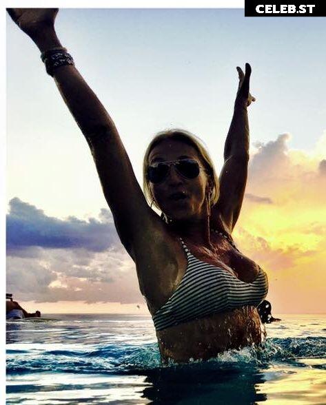 Caroline Beil Image 2085374