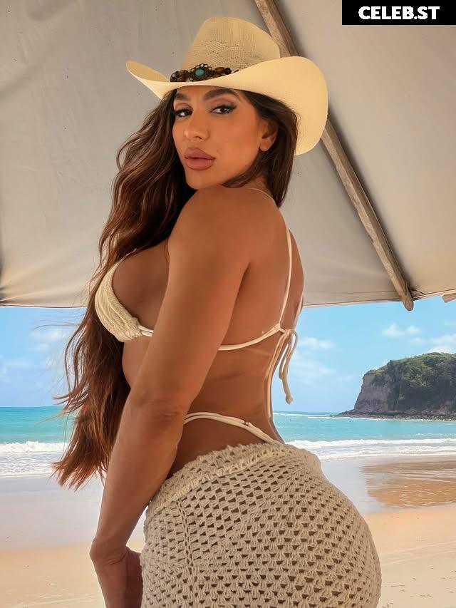 Andrea de Andrade Image 20860709