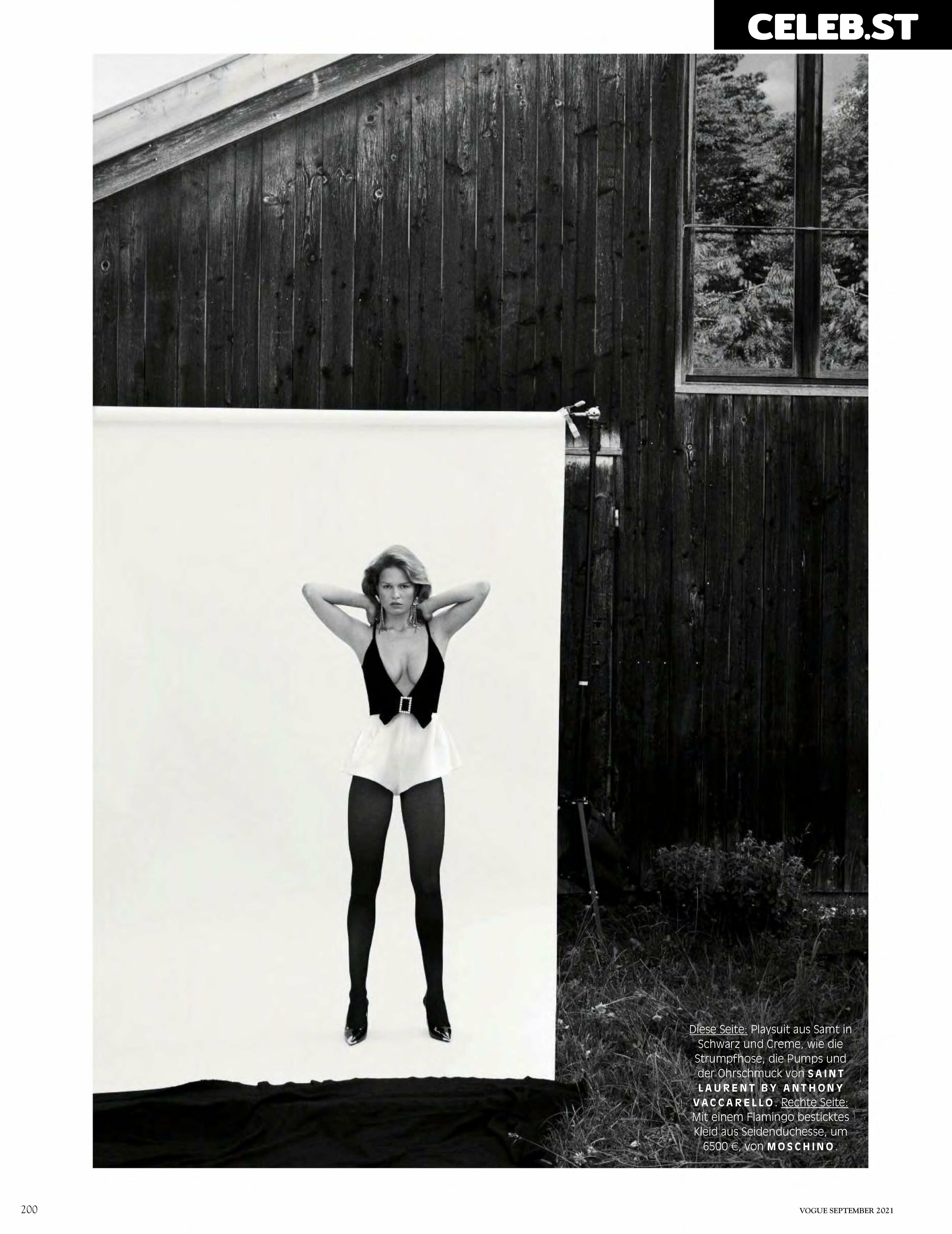 Anna Ewers Image 2087771